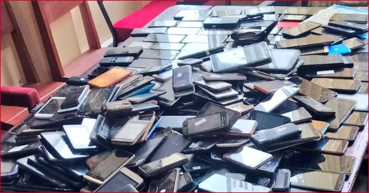 A view of the phones the detectives recovered from the theft racket.